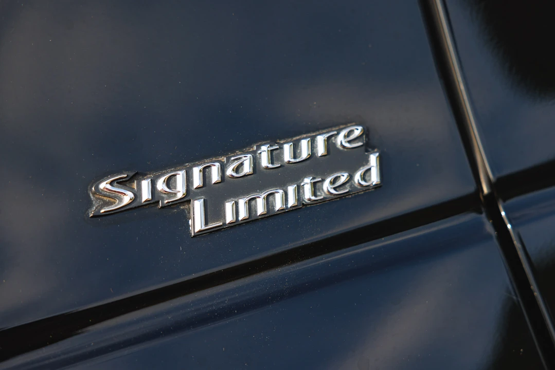 2005 Lincoln Town Car - Image 25 of 31