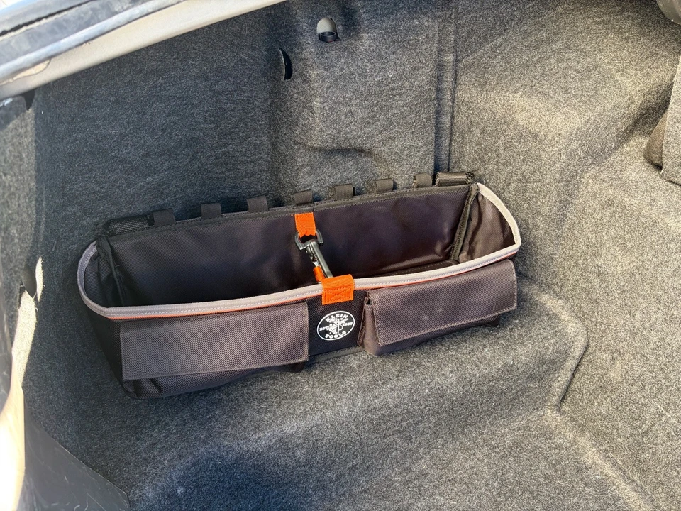 2005 Lincoln Town Car - Image 12 of 21