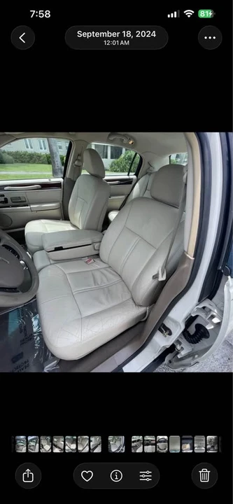 2005 Lincoln Town Car - Image 9 of 17
