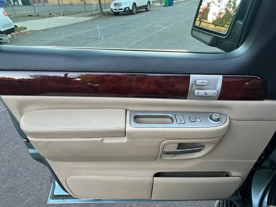 2005 Lincoln Aviator 1st Gen - Image 10 of 12