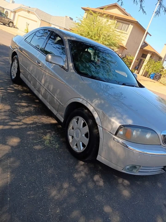 2005 Lincoln LS - Image 8 of 14