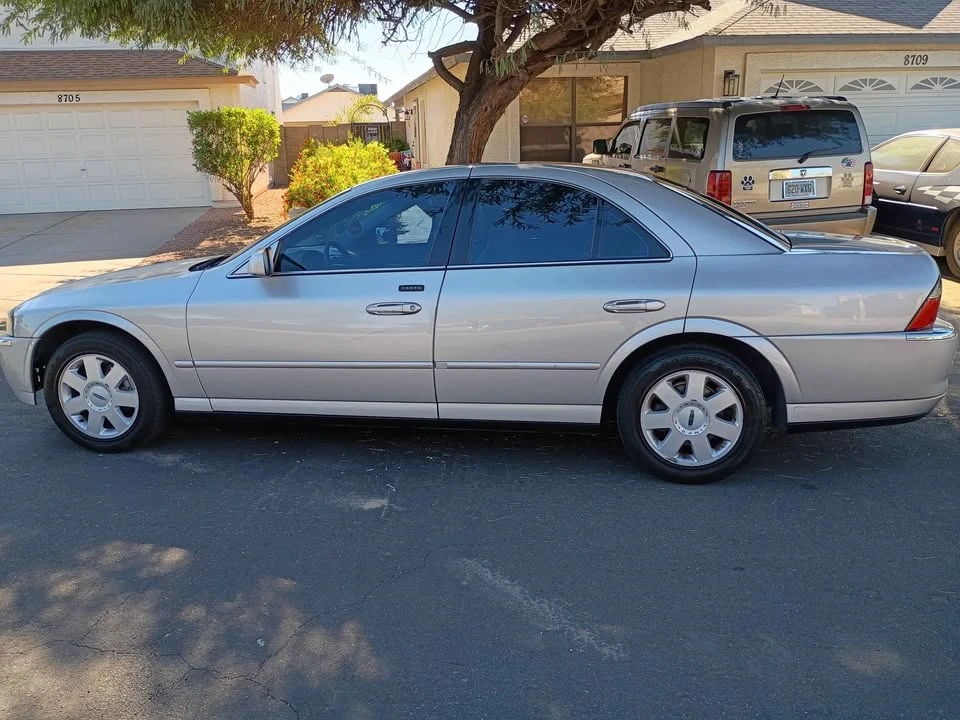 2005 Lincoln LS - Image 2 of 14
