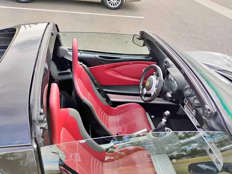 2005 Lotus Elise
