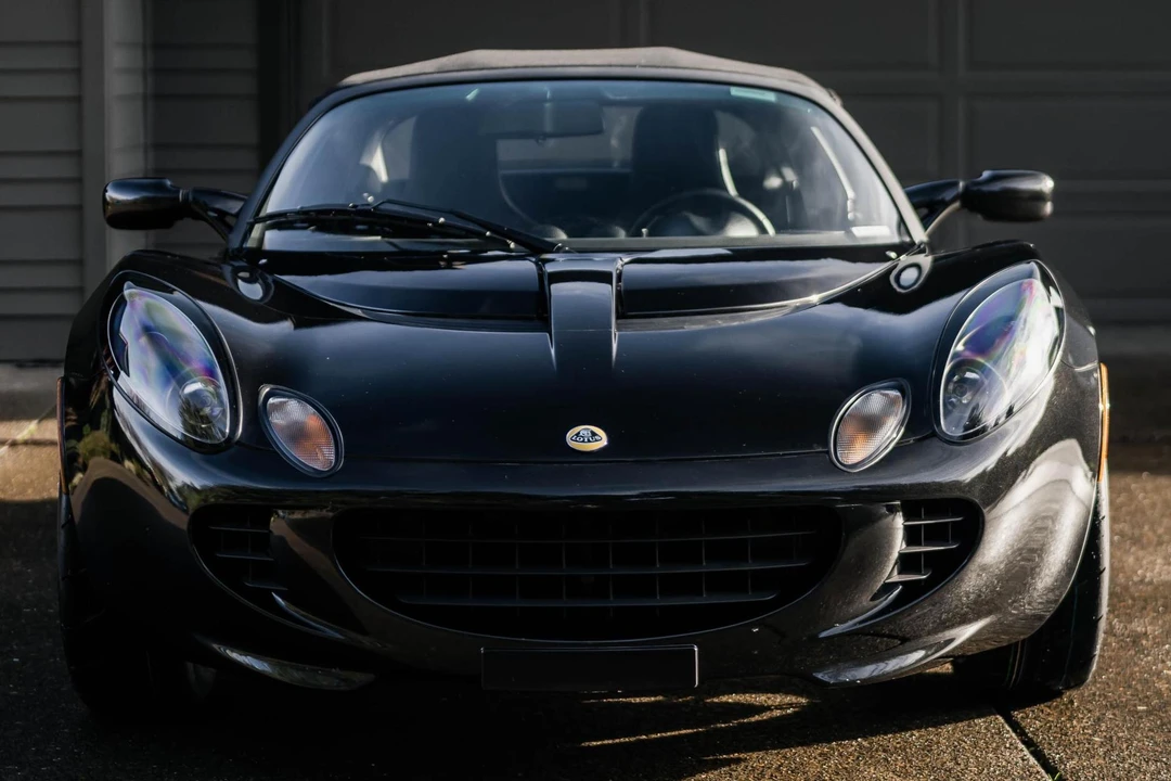 2005 Lotus Elise Series 2 - Image 2 of 31