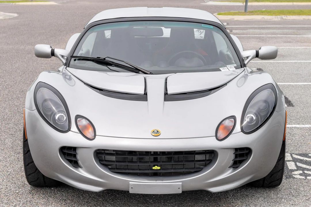 2005 Lotus Elise Series 2 - Image 2 of 31