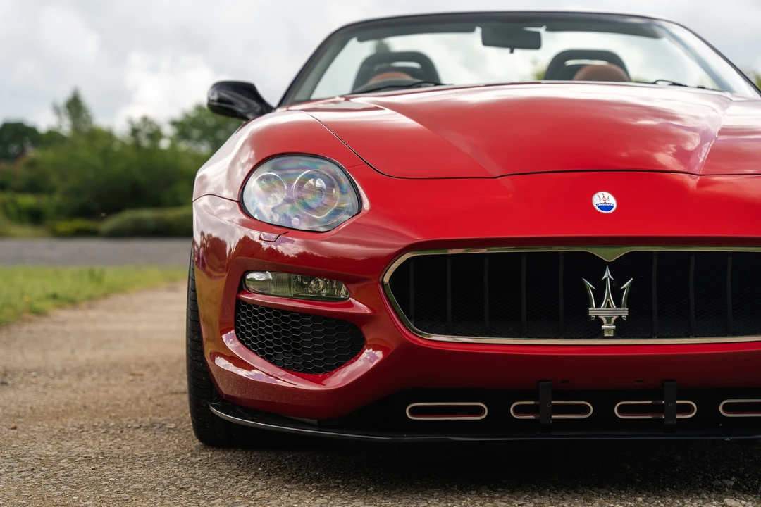 2005 Maserati Spyder - Image 13 of 31