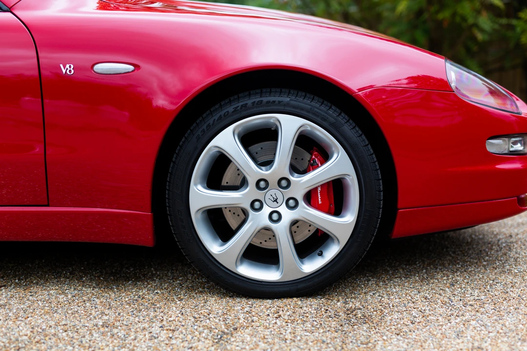 2005 Maserati Spyder - Image 21 of 31