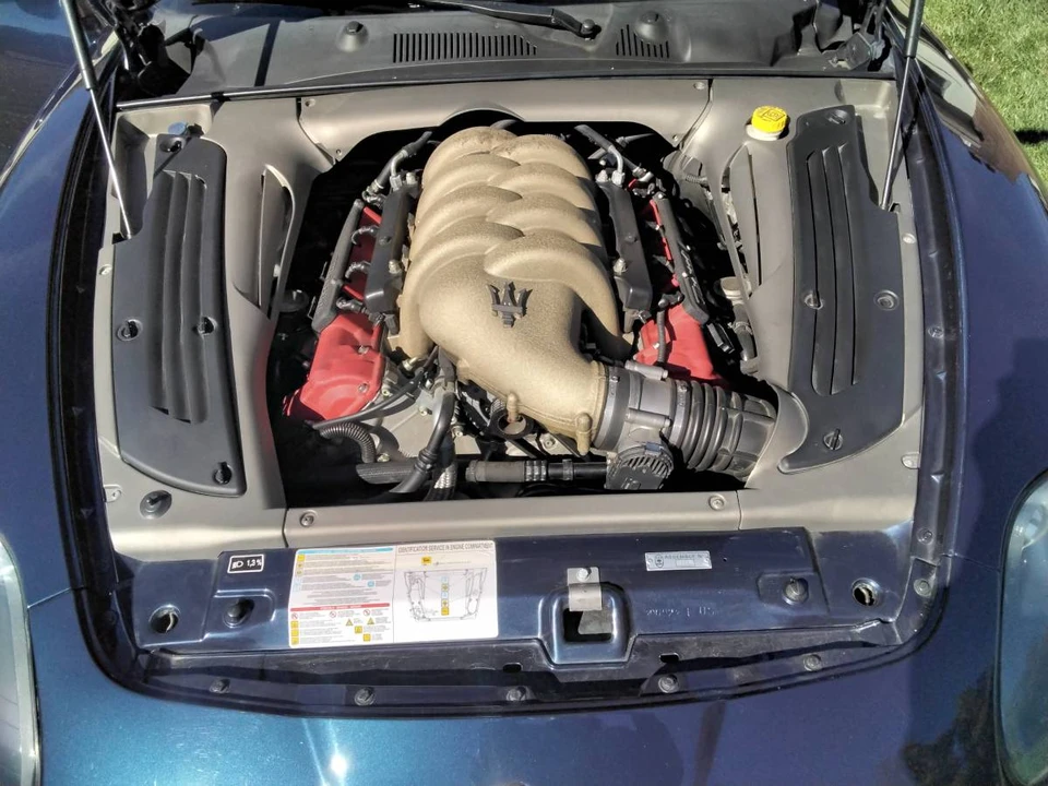 2005 Maserati Spyder - Image 8 of 12