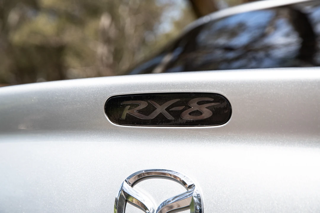 2005 Mazda RX-8 1st Gen - Image 19 of 31