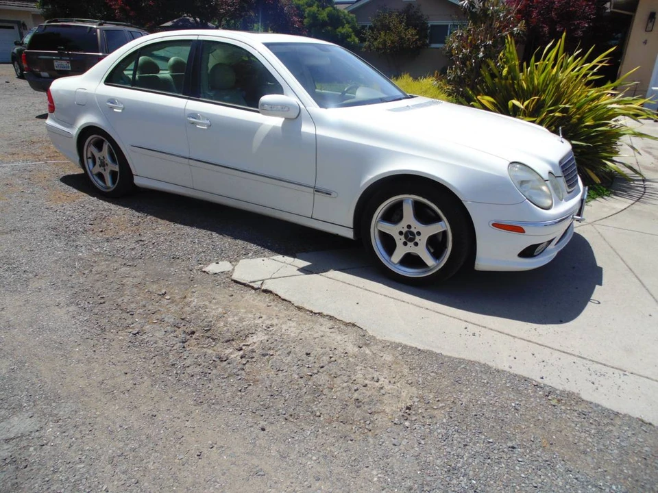 2005 Mercedes-Benz W211 E-Class - Image 2 of 6