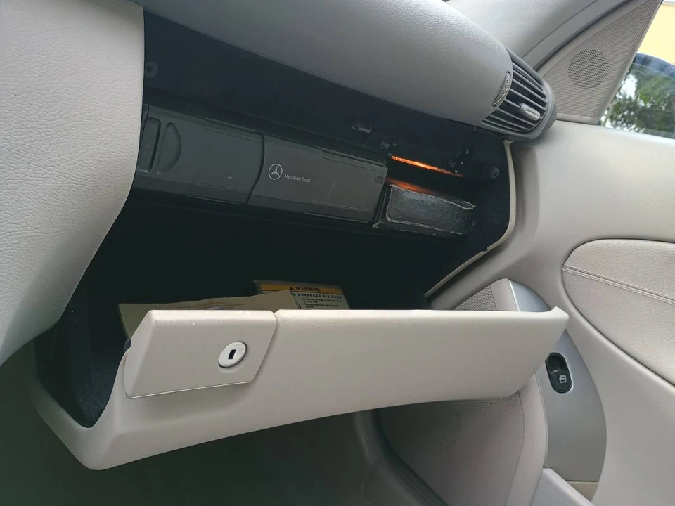 2005 Mercedes-Benz W203 C-Class - Image 16 of 24