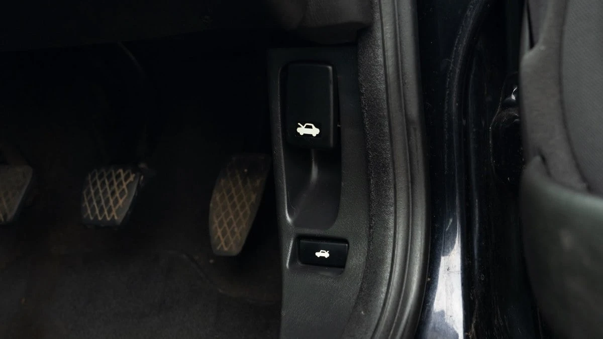 2005 MG - Image 29 of 30