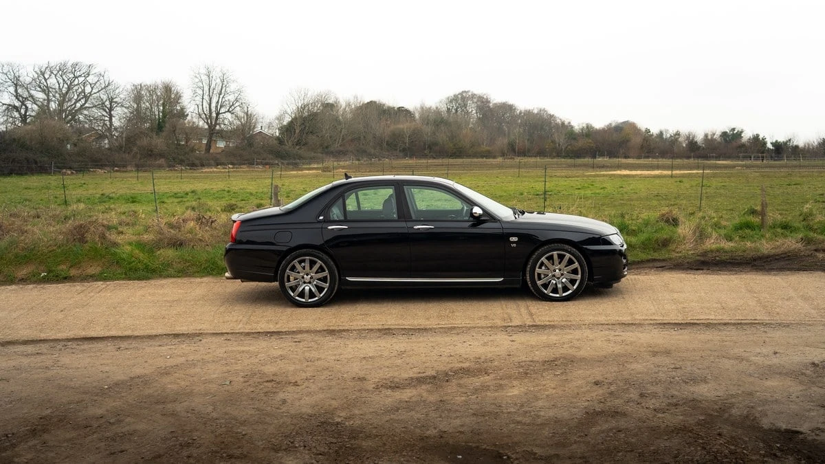 2005 MG - Image 6 of 30