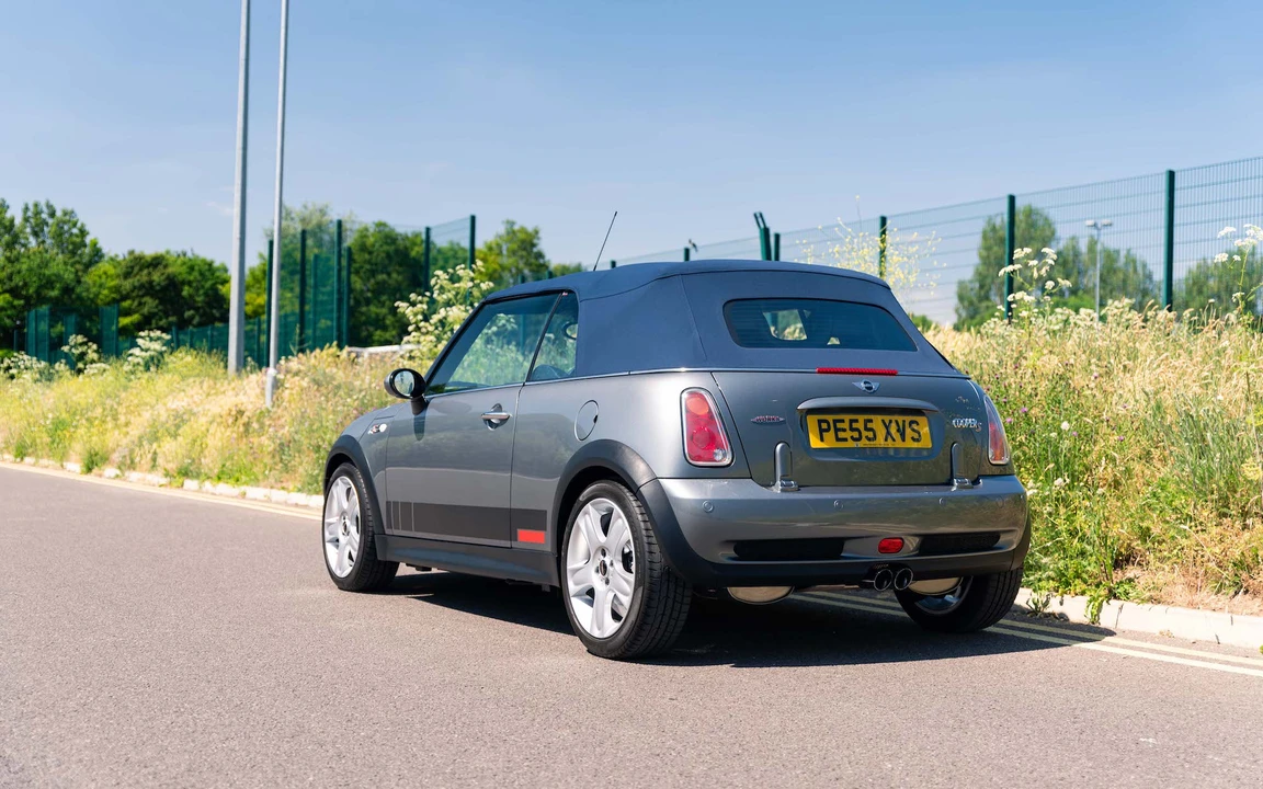 2005 Mini Mini Cooper S 1st Gen - Image 9 of 31