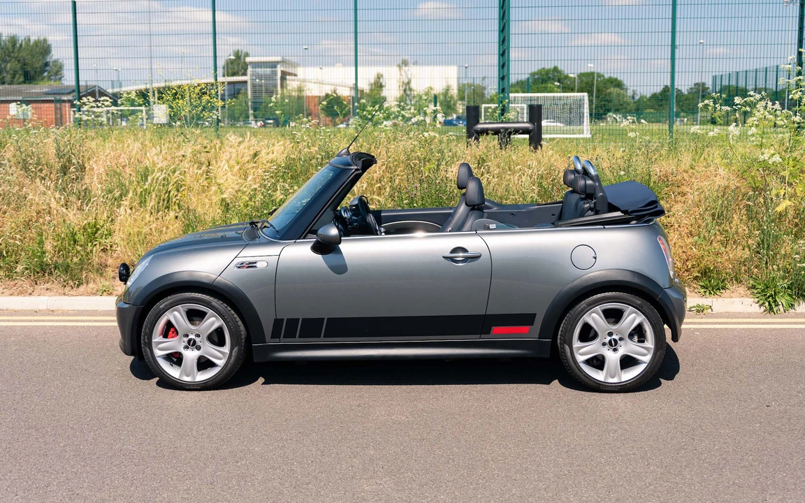 2005 Mini Mini Cooper S 1st Gen - Image 12 of 31