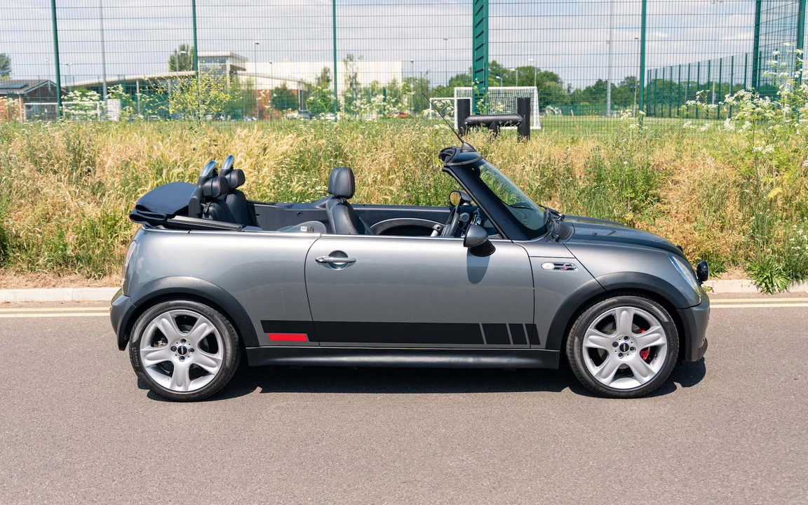 2005 Mini Mini Cooper S 1st Gen - Image 6 of 31