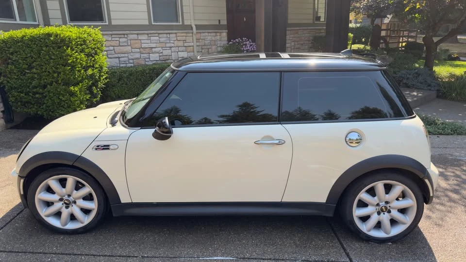 2005 Mini Mini Cooper S 1st Gen - Image 3 of 9