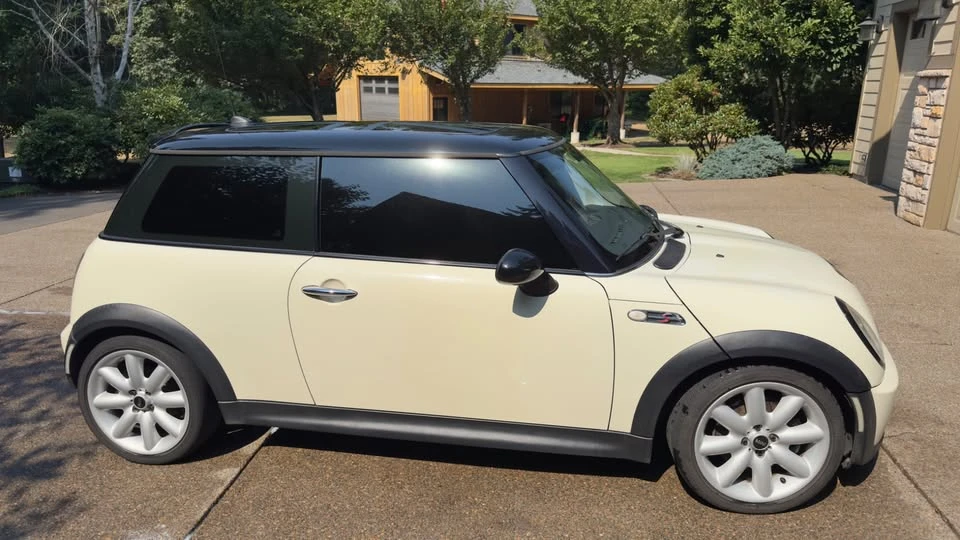 2005 Mini Mini Cooper S 1st Gen - Image 2 of 9