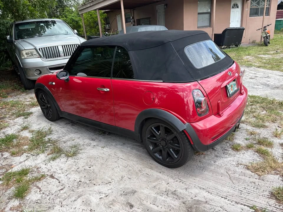 2005 Mini Mini Cooper S 1st Gen - Image 3 of 4