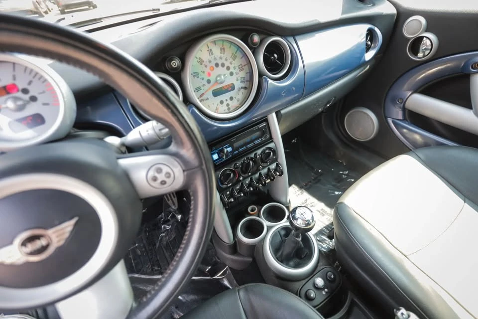2005 Mini Mini Cooper S 1st Gen - Image 16 of 19