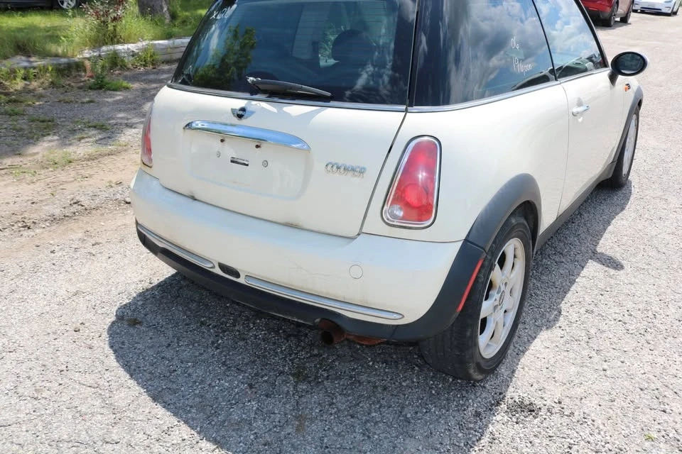 2005 Mini Mini 1st Gen - Image 13 of 15