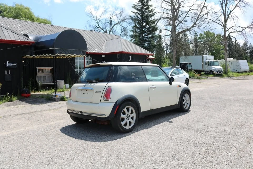2005 Mini Mini 1st Gen - Image 5 of 15