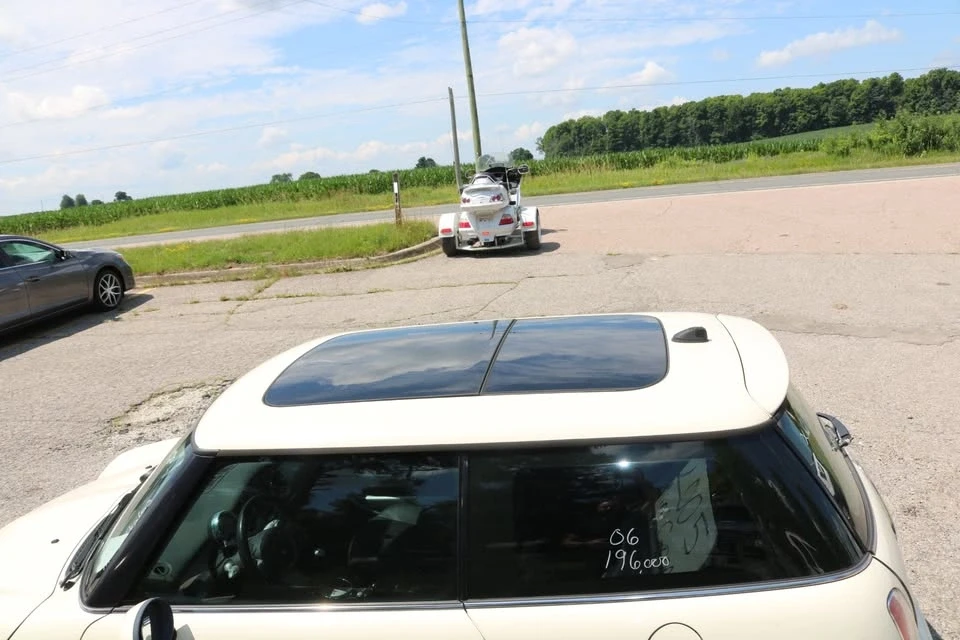 2005 Mini Mini 1st Gen - Image 11 of 15