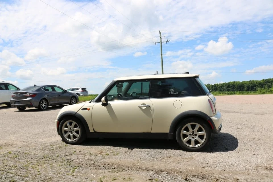 2005 Mini Mini 1st Gen - Image 10 of 15