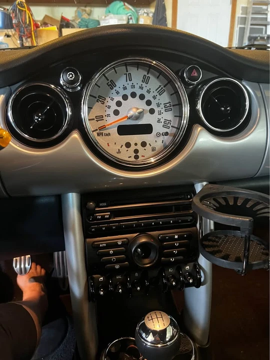 2005 Mini Mini Cooper S 1st Gen - Image 13 of 17