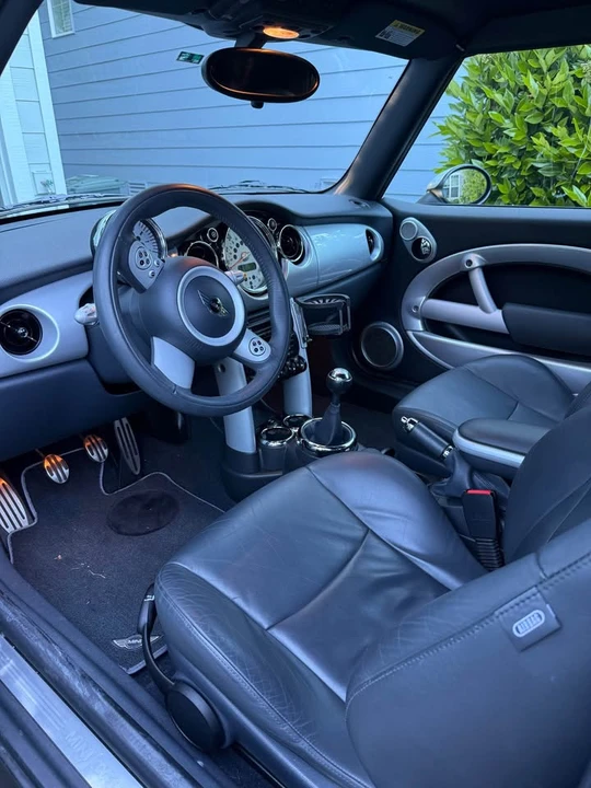 2005 Mini Mini Cooper S 1st Gen - Image 7 of 17