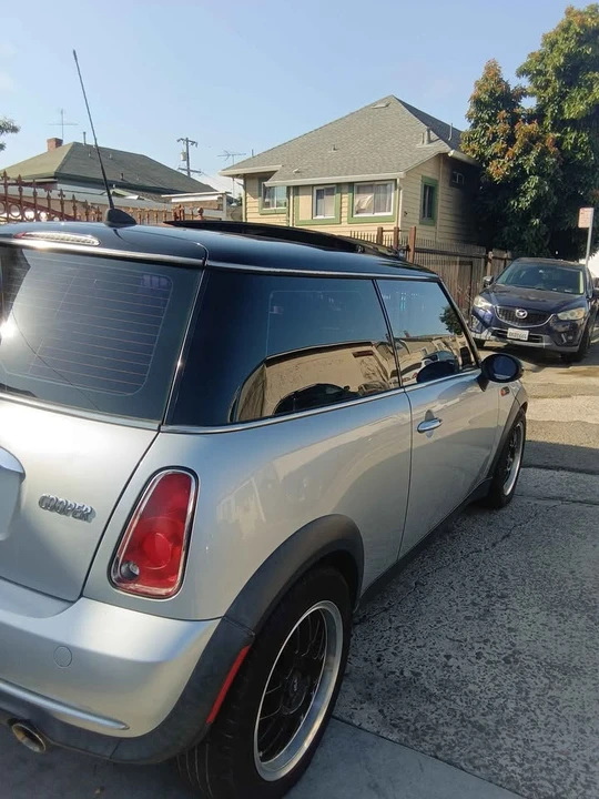 2005 Mini Mini Cooper S 1st Gen - Image 3 of 4
