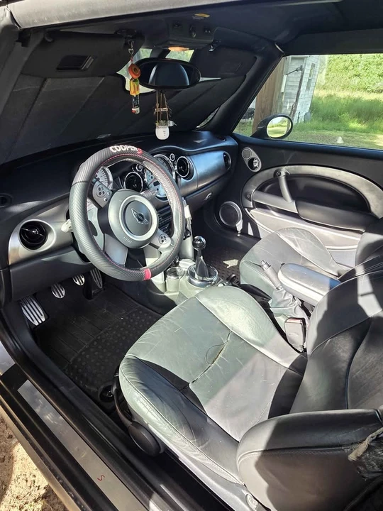 2005 Mini Mini Cooper S 1st Gen - Image 6 of 7