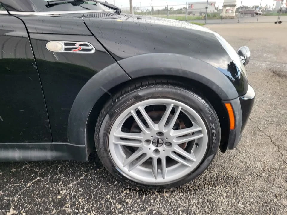 2005 Mini Mini Cooper S 1st Gen - Image 15 of 18