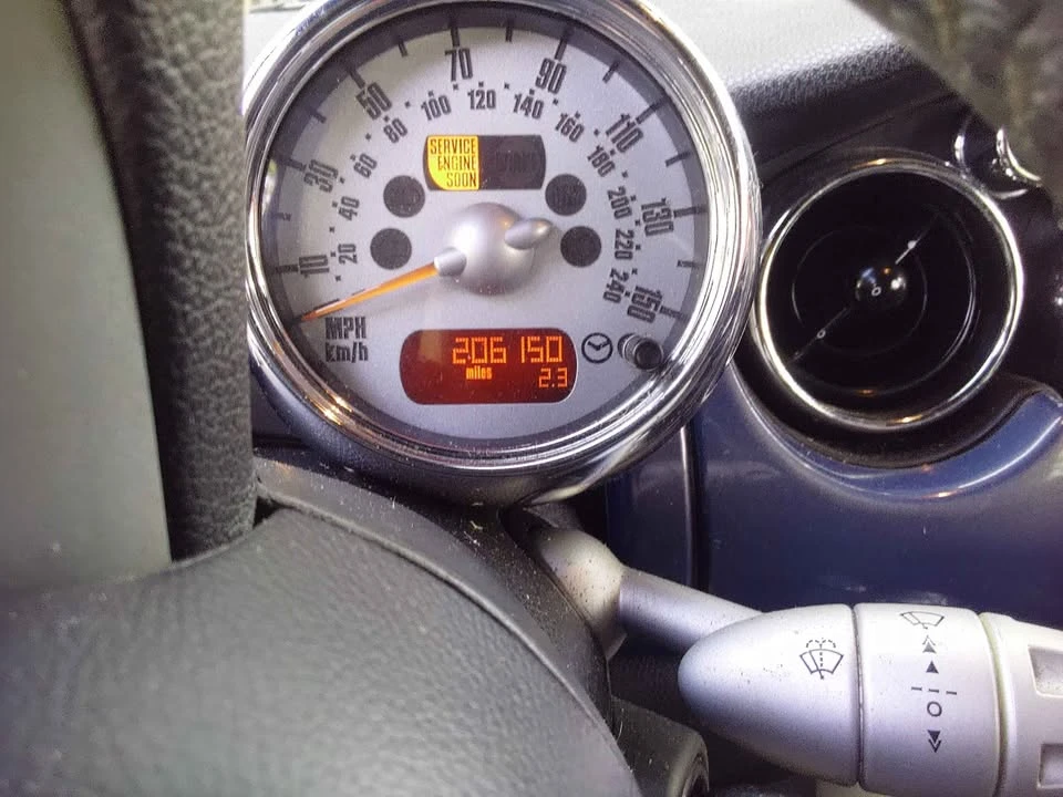 2005 Mini Mini Cooper S 1st Gen - Image 7 of 9