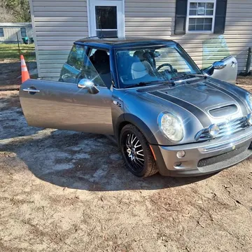 2005 MINI Cooper S Hatchback 2D