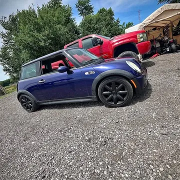 2005 MINI Cooper S Hatchback 2D
