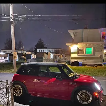 2005 MINI Cooper S Hatchback 2D