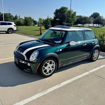 2005 MINI Cooper S Hatchback 2D