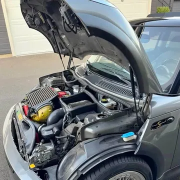 2005 MINI Cooper S Hatchback 2D
