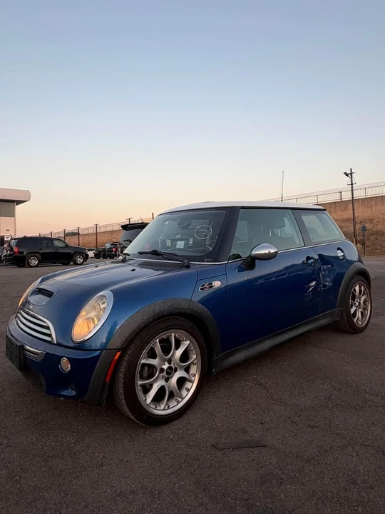 2005 Mini Mini Cooper S 1st Gen - Image 5 of 10