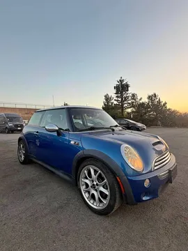 2005 MINI Cooper S Hatchback 2D