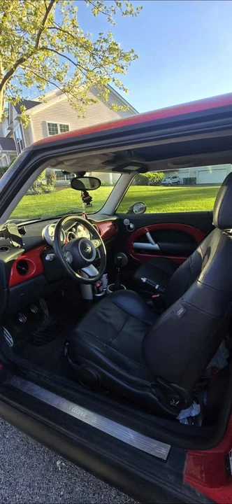 2005 Mini Mini Cooper S 1st Gen - Image 6 of 6