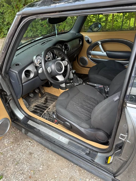 2005 Mini Mini Cooper S 1st Gen - Image 8 of 13