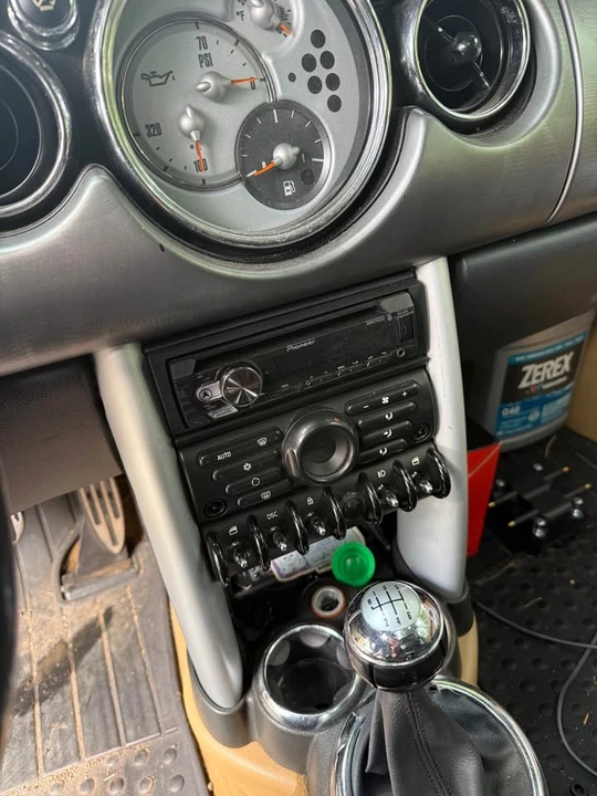 2005 Mini Mini Cooper S 1st Gen - Image 10 of 13
