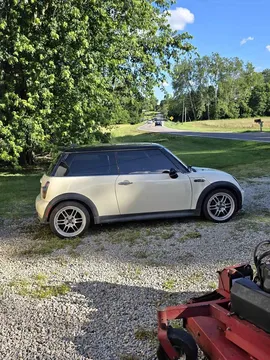 2005 MINI Cooper S Hatchback 2D