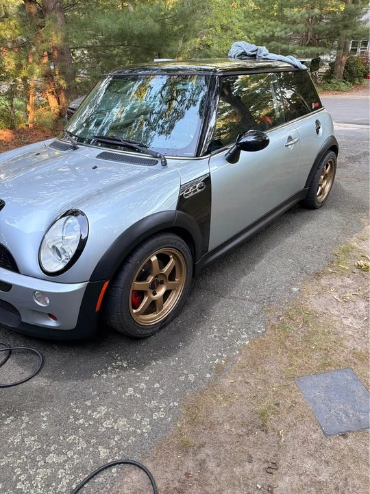 2005 Mini Mini Cooper S 1st Gen - Image 5 of 16