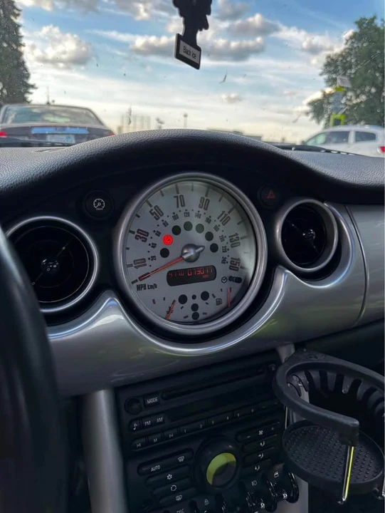 2005 Mini Mini Cooper S 1st Gen - Image 10 of 18
