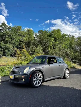 2005 MINI Cooper S Hatchback 2D