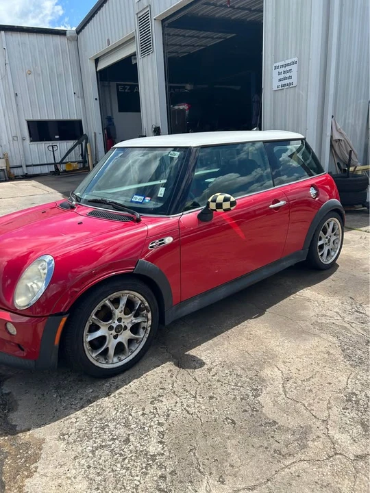 2005 Mini Mini Cooper S 1st Gen - Image 2 of 2