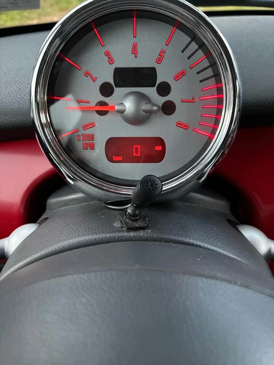 2005 Mini Mini Cooper S 1st Gen - Image 13 of 14